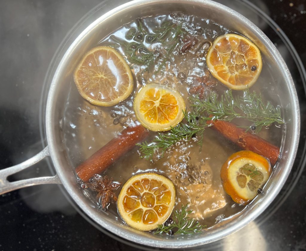 Juniper and orange simmer pot with cinnamon and star anise